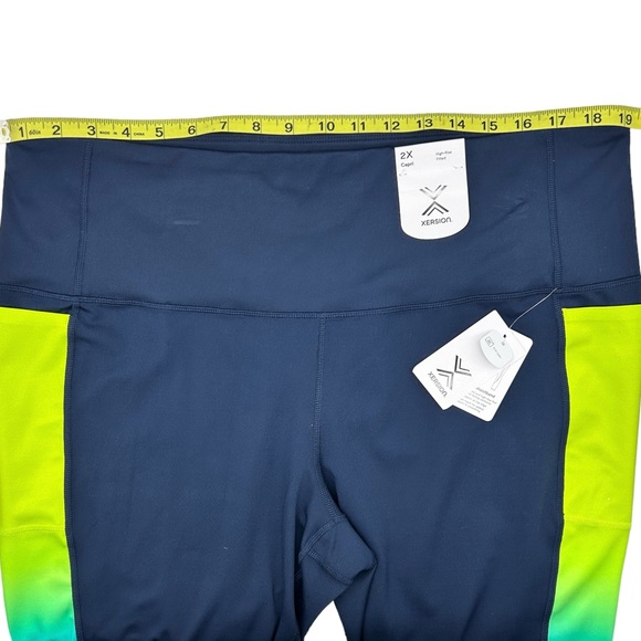 Xersion Women’s Plus Size Blue Move High Rise Quick Dry Plus Workout Capris - Picture 10 of 11